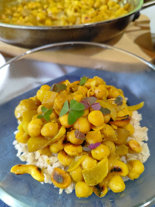 GARBANZOS CON SACHA INCHI Y MARAÑÓN